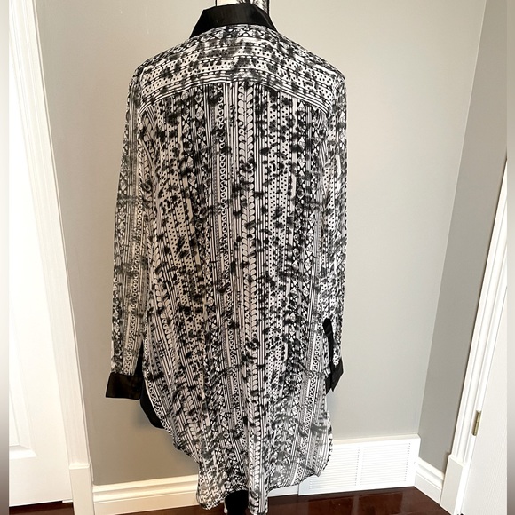 Two Layered Blouse - Picture 2 of 6